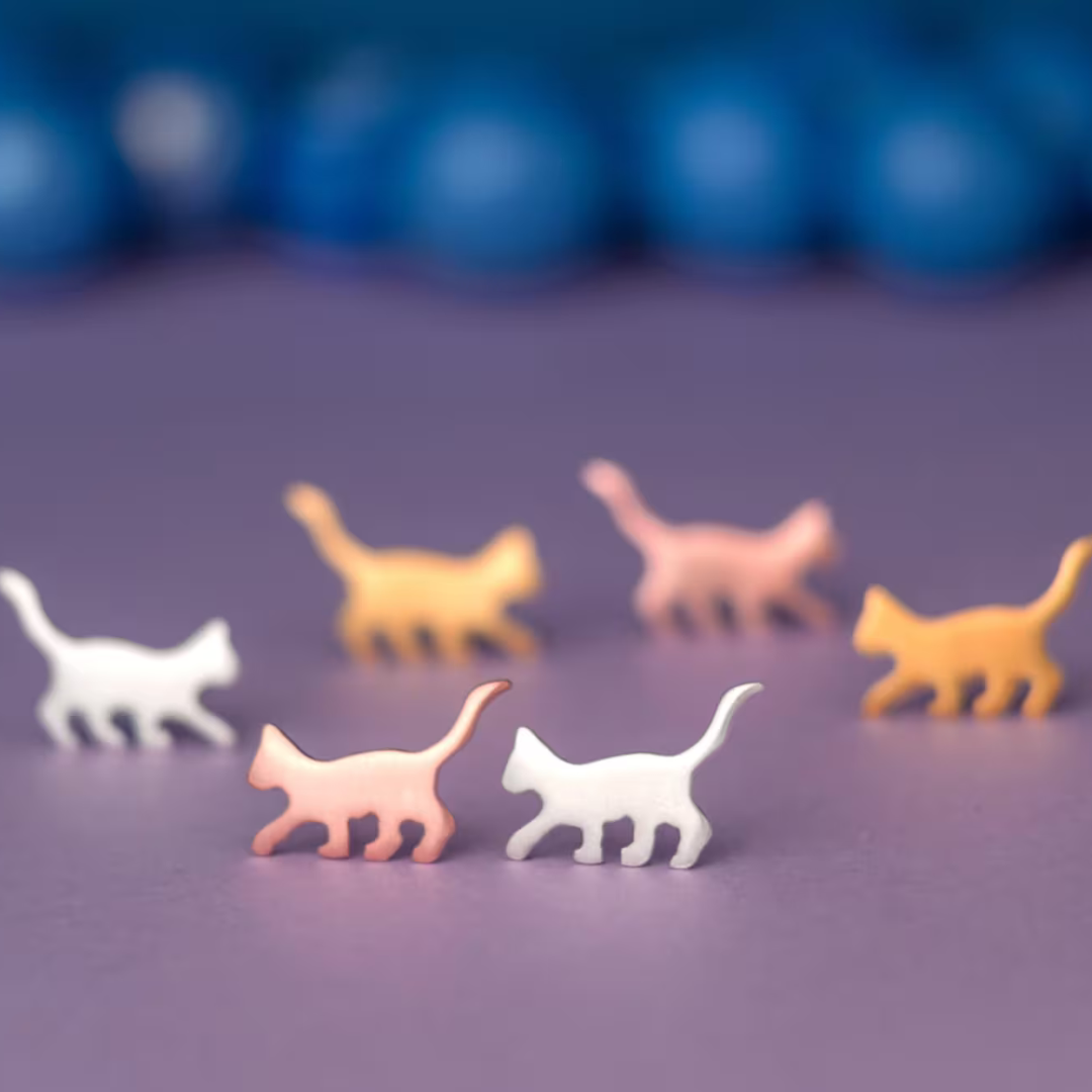 CAT STUDS EARRINGS
