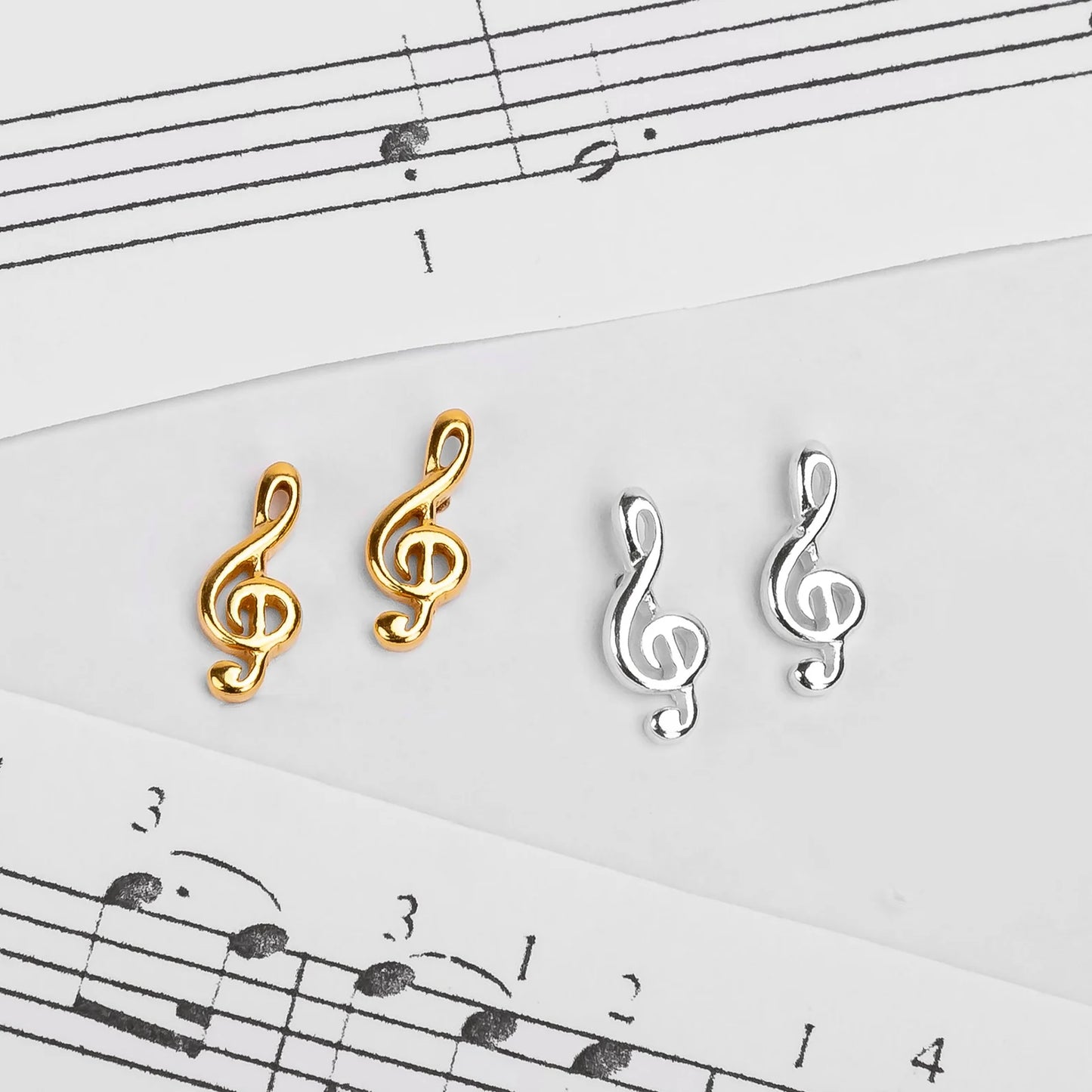 MUSIC STUDS EARRINGS