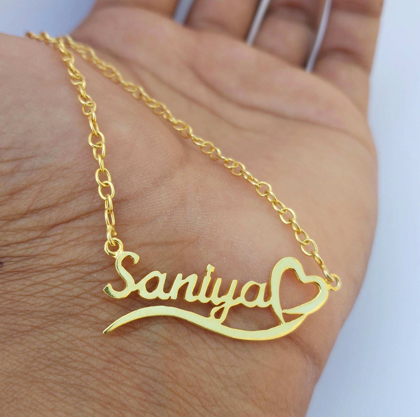 How to find unique fashion accessories online
