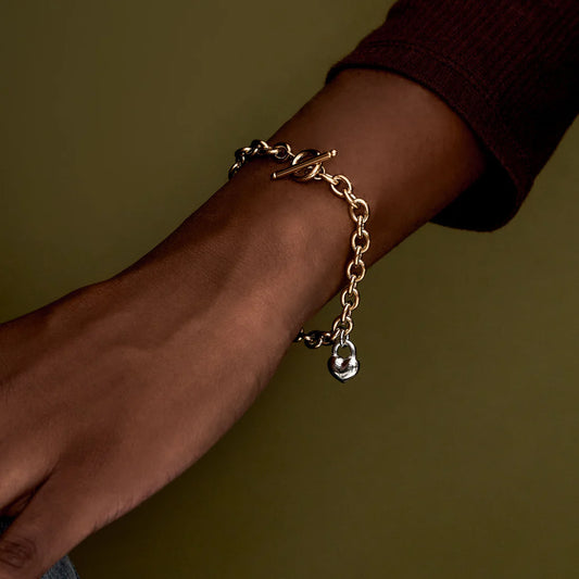 HEART SHAPE CHARM BRACELET