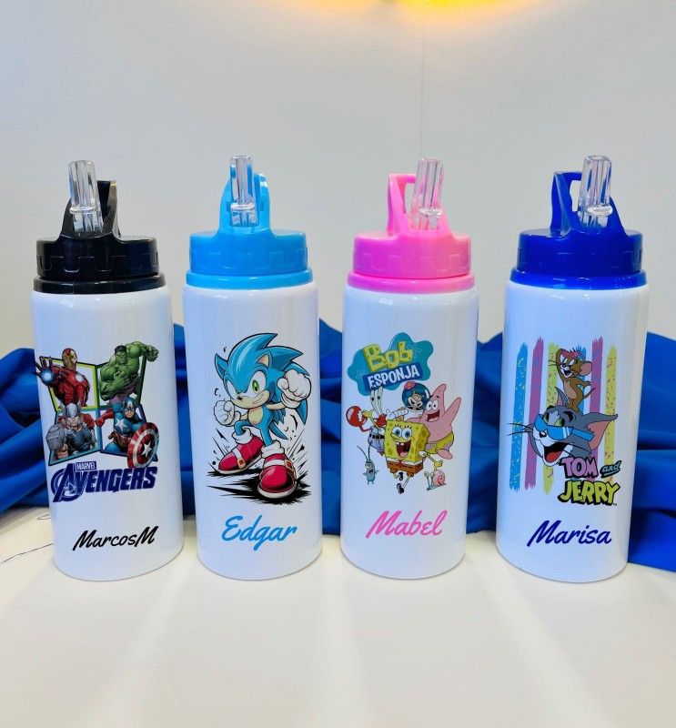 Custom art design on 650 ml black-cap white-body sipper bottle