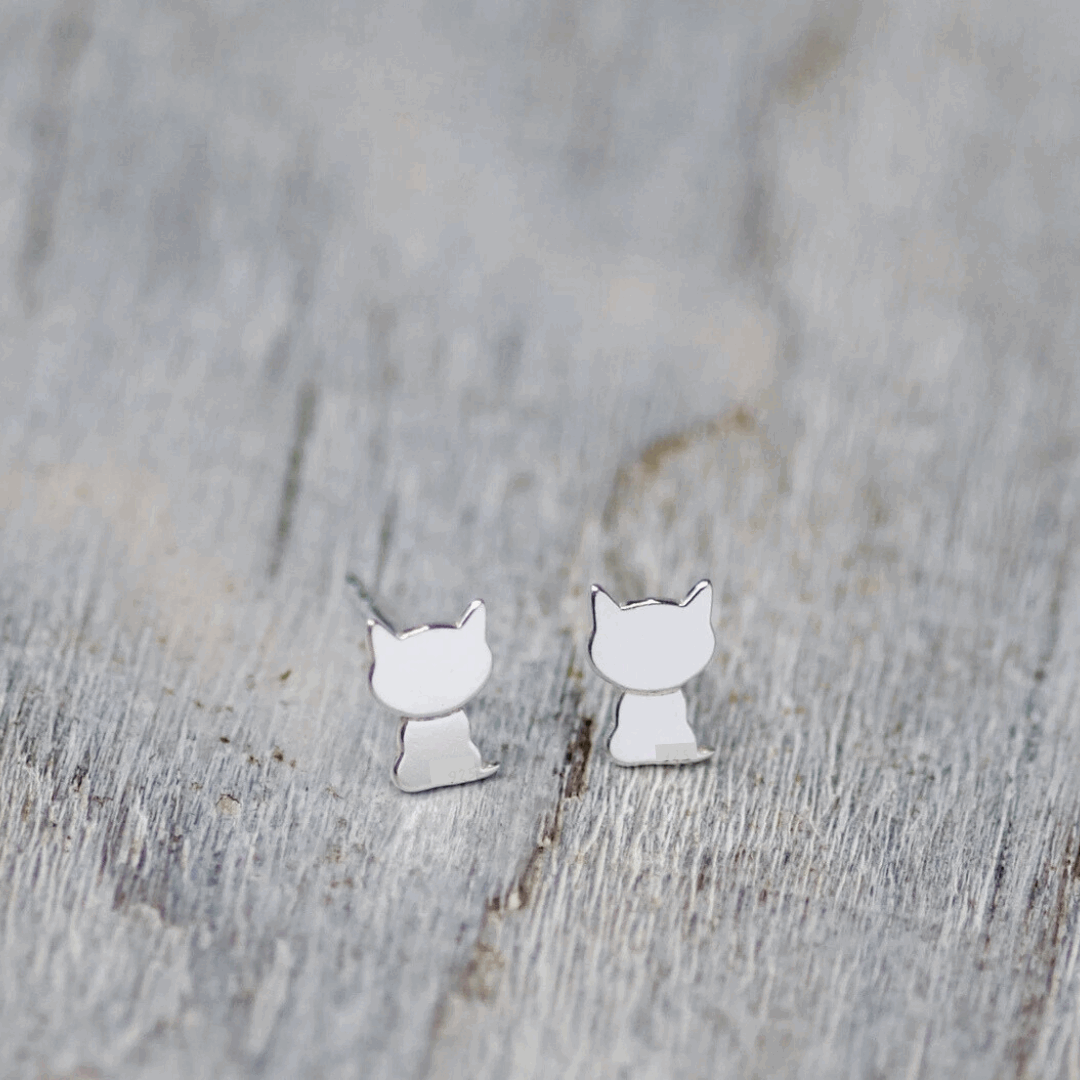 Elegant, engraved cat earrings