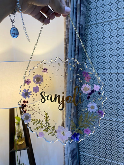 Custom Resin Charm Name Frame – Personalized Keepsake with Flowers - KraftedKey