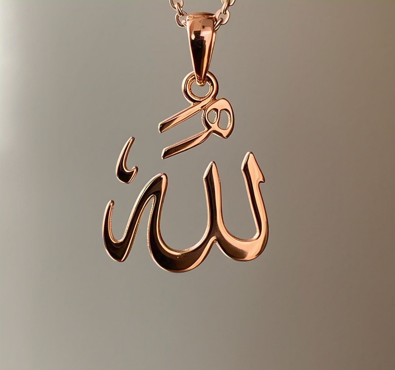 Arabic calligraphy pendant with name, front display