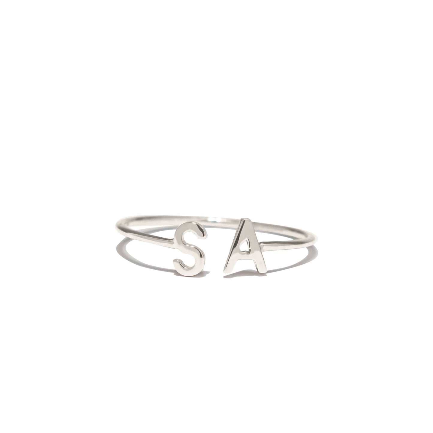DOUBLE LETTER INITIAL RING 𓏌